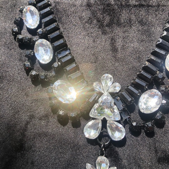 Black Rhinestone Chunky Costume Necklace - Picture 7 of 7